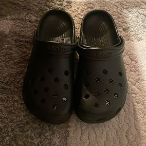 Black crocs